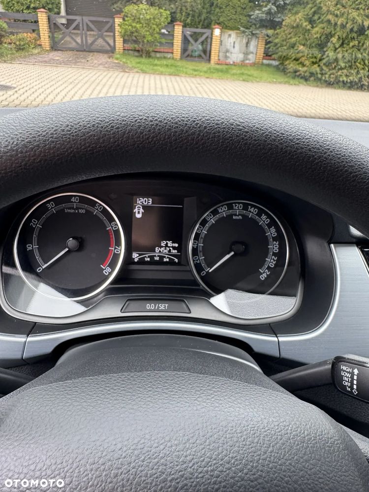 Skoda Fabia 1.0 Ambition - 21