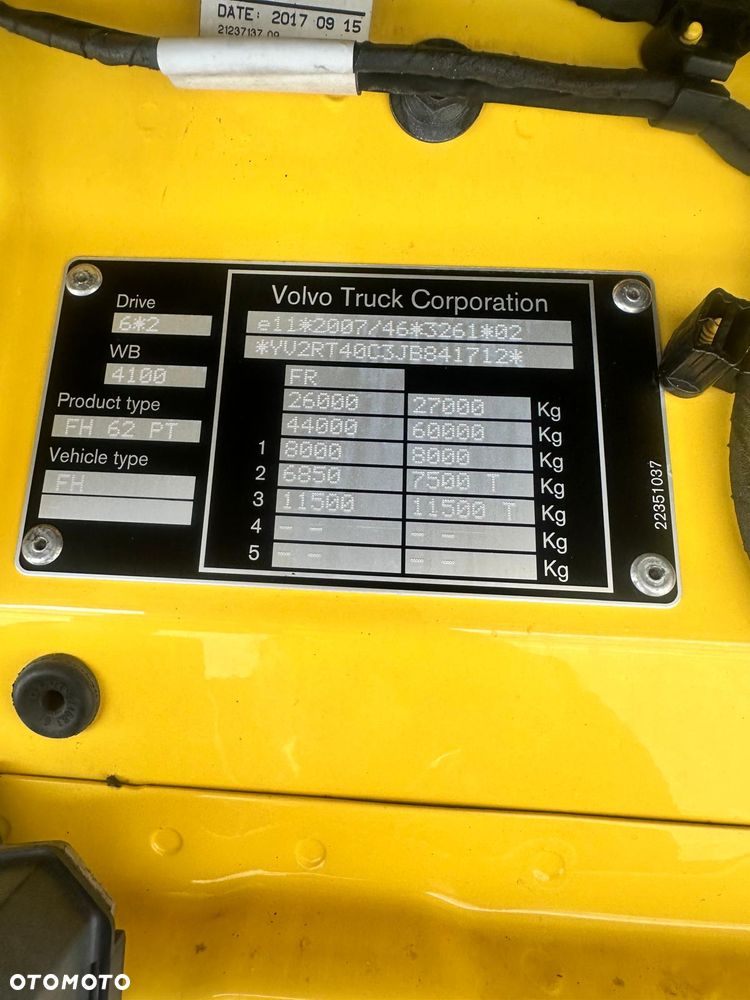 Volvo FH 500 / 3 OSIE / PUSHER / PODNOSZONA OŚ / RETARDER / Z FRANCJI / STAN BDB / / / - 36