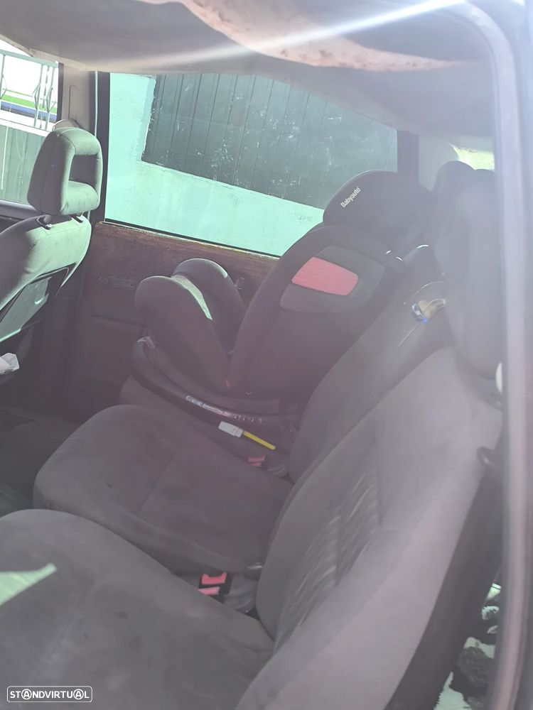 Ford Galaxy TDI Ghia - 5