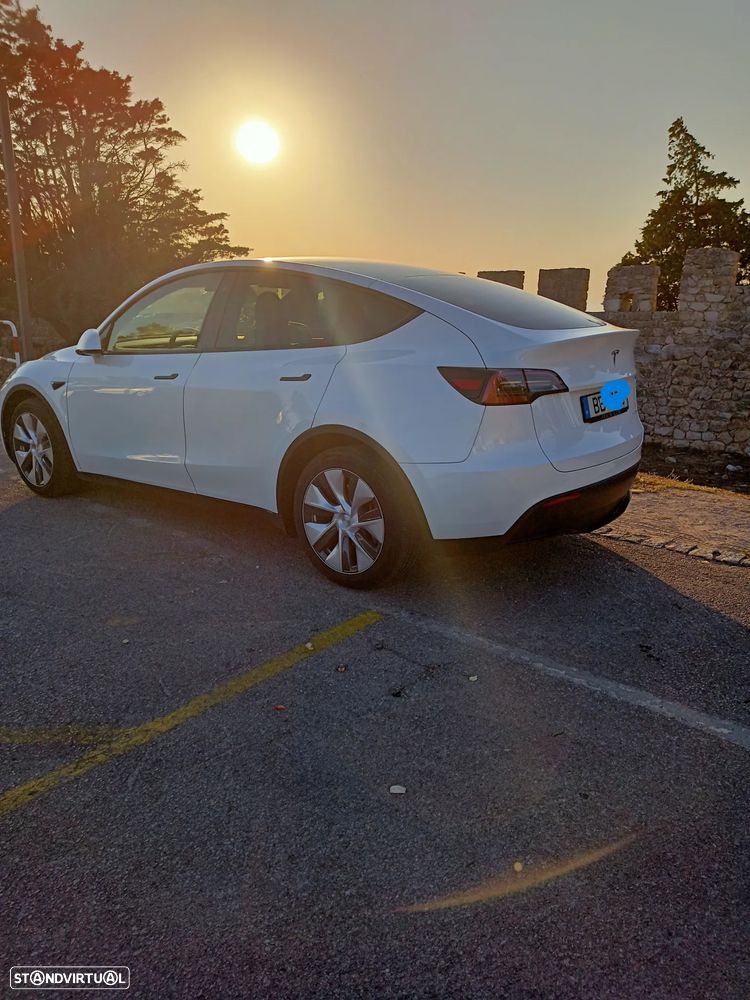 Tesla Model Y Long Range Tração Integral - 9