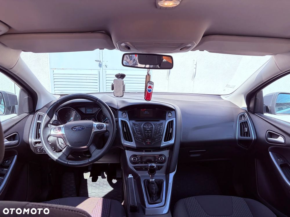 Ford Focus 1.0 EcoBoost Titanium - 4