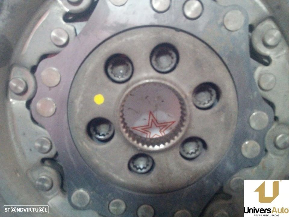 VOLANTE MOTOR SKODA OCTAVIA II 2006 -03G105266AP - 2