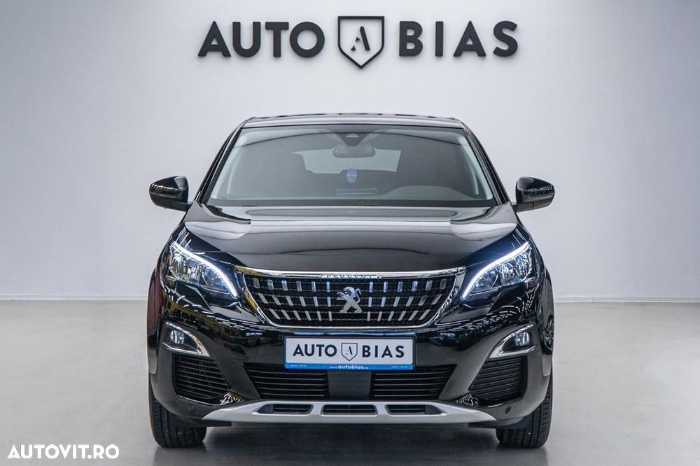 Peugeot 3008 1.2 PureTech Turbo S&S EAT8 Allure - 23