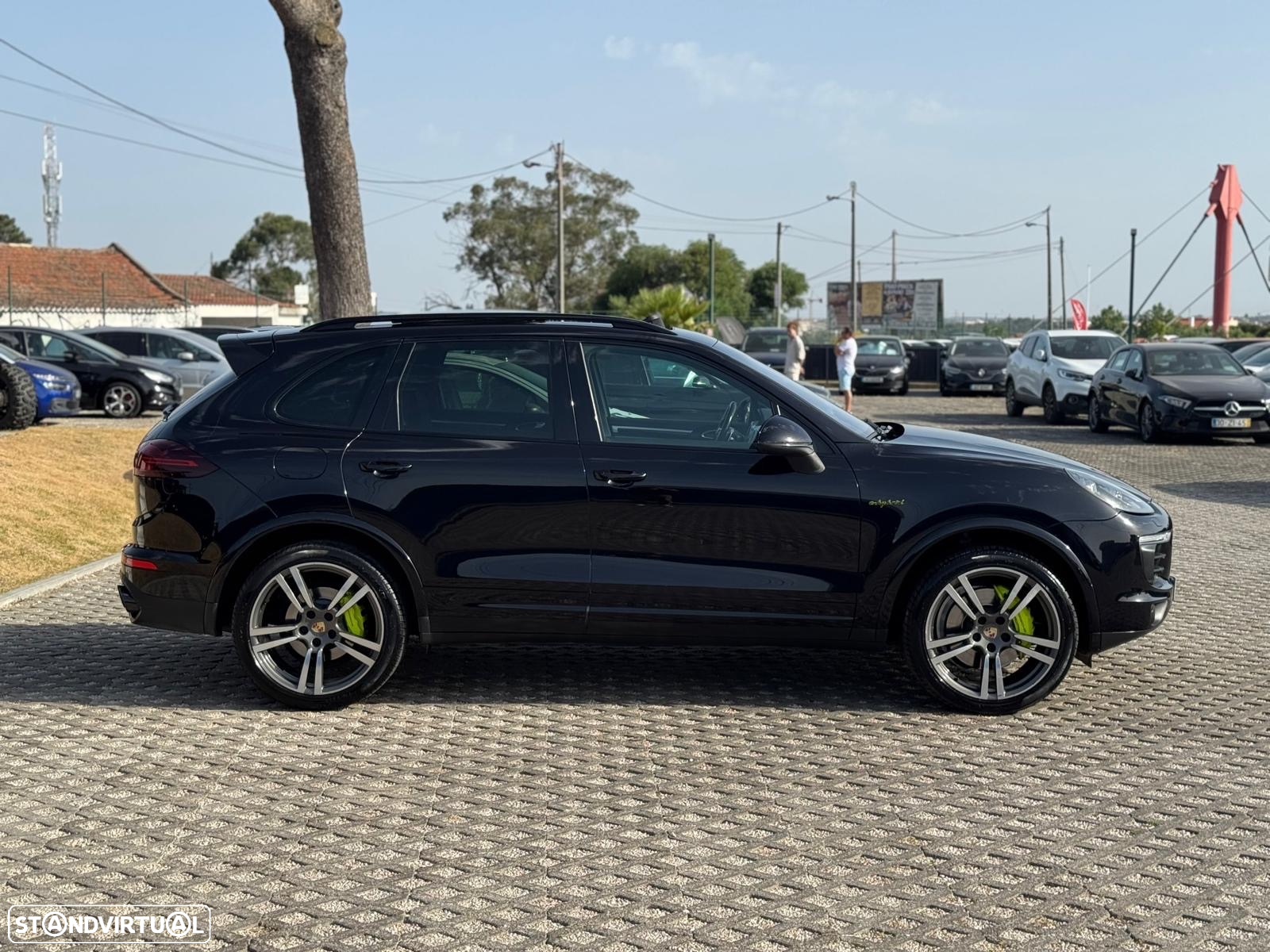 Porsche Cayenne - 6