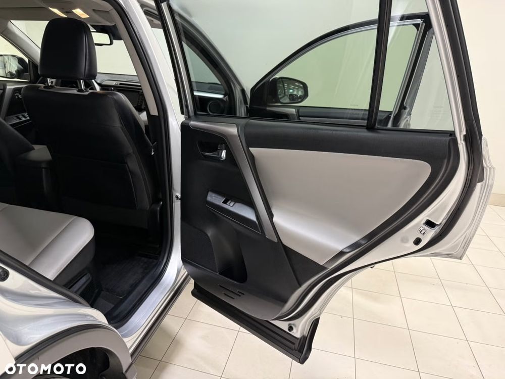 Toyota RAV4 2.5 4x4 Executive - 10