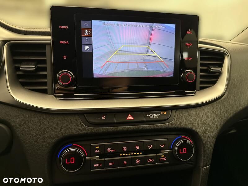 Kia Ceed 1.5 T-GDI M - 16