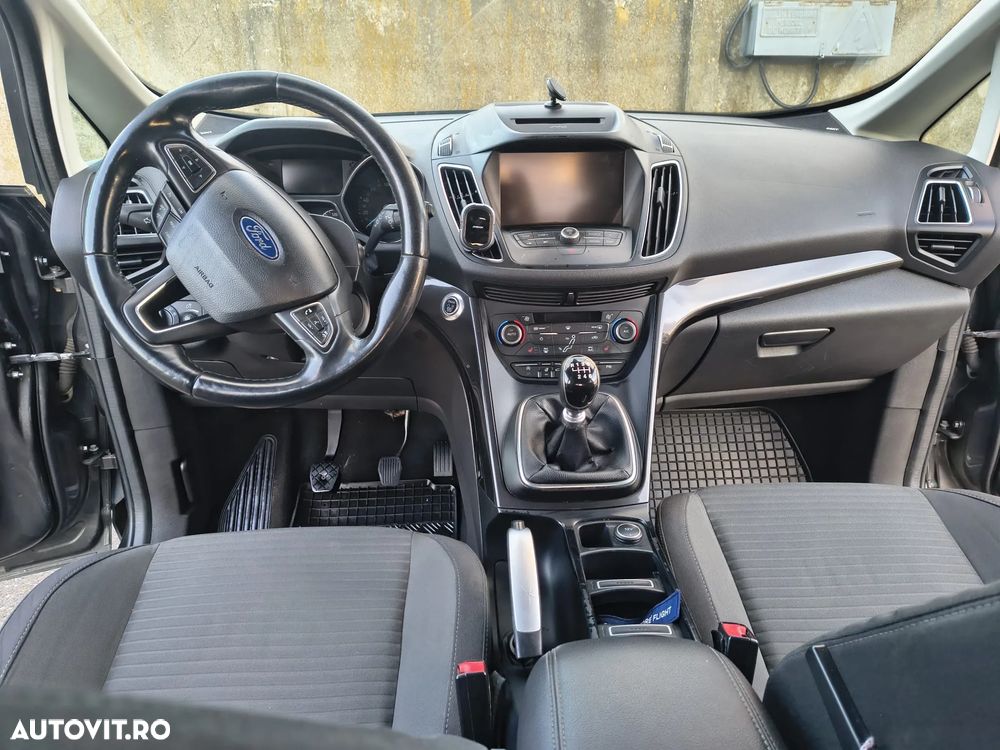 Ford Grand C-Max - 5