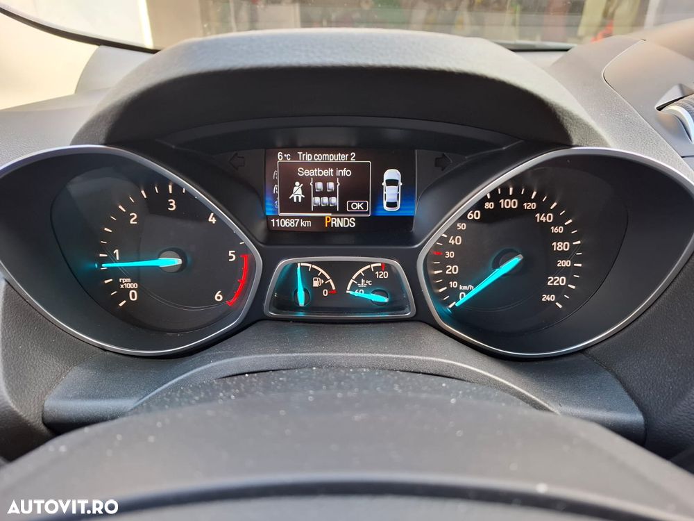 Ford Kuga 2.0 TDCi 4WD Powershift ST-Line - 10
