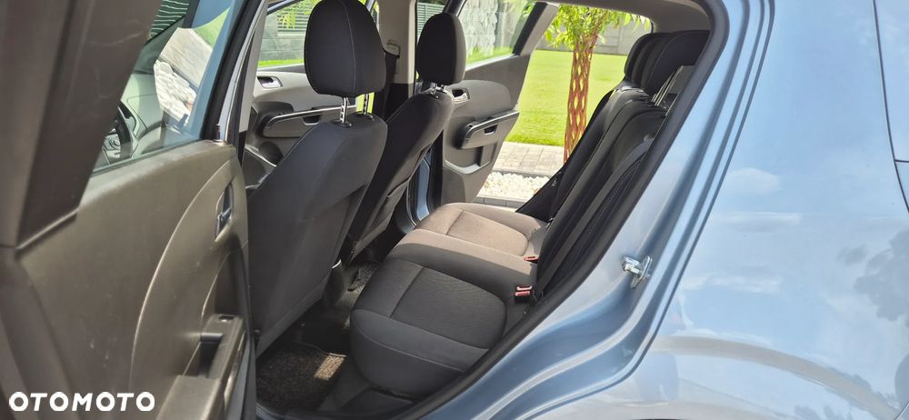 Chevrolet Aveo 1.6 LTZ - 21