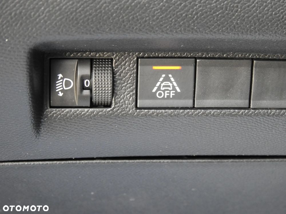 Peugeot 208 PureTech 75 Allure Pack - 19