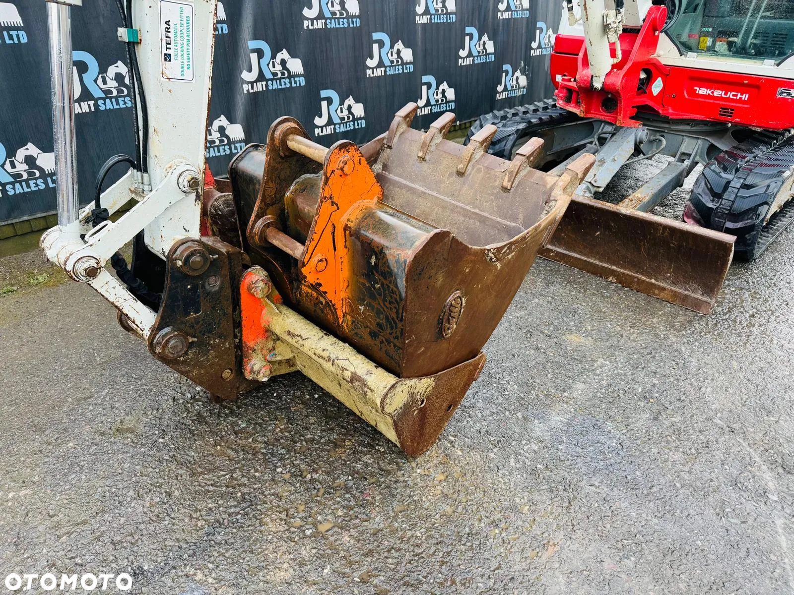 Takeuchi TB260 - 11