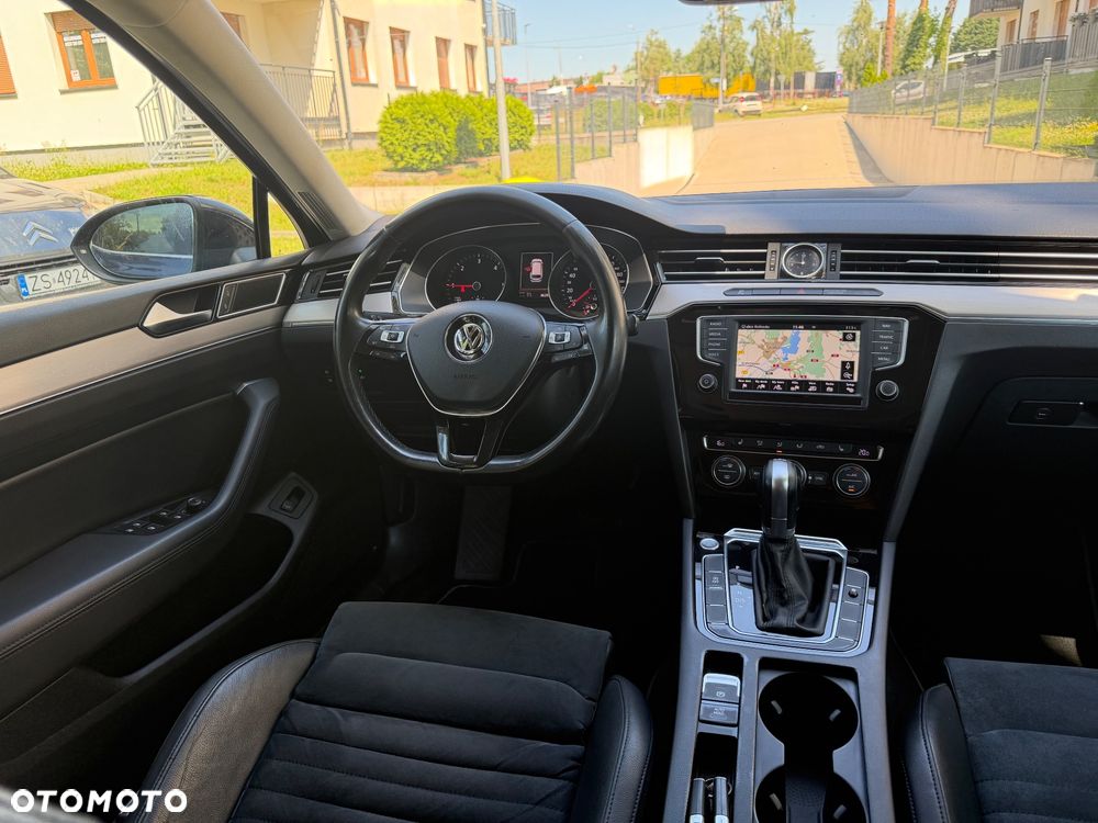Volkswagen Passat - 20