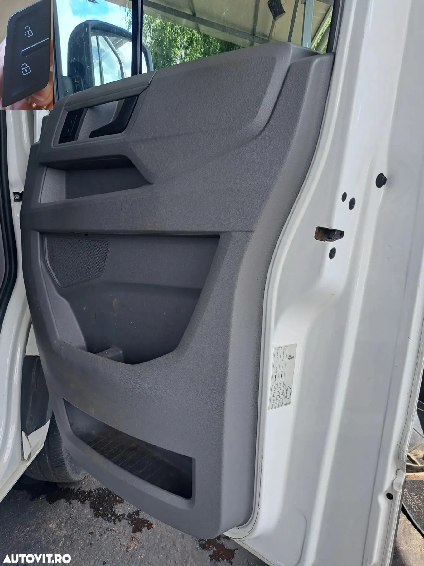 VW Crafter 2017-2024 Usa fata stanga dreapta alba bandou usa lampa agabaritica maner exterior interior oglinda stg dr geam mic mare fata de usa aripa stanga dreapta - 5