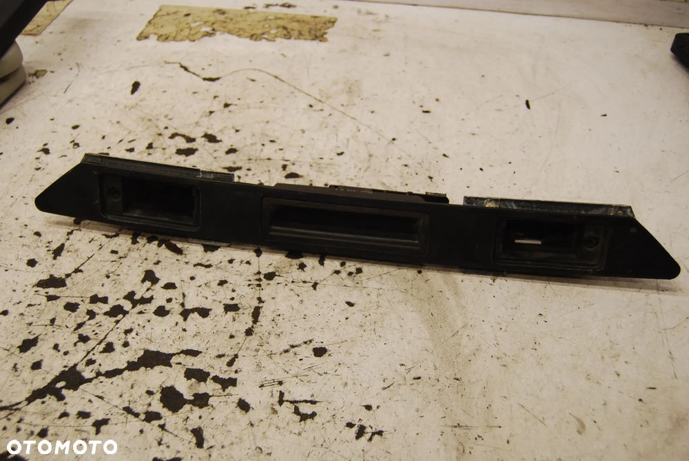 PODŚWIETLENIE TABLICY BLENDA KLAPY 8E0827657G AUDI A6 C6 KOMBI A4 B7 8E0827657H 8E0827657D - 7