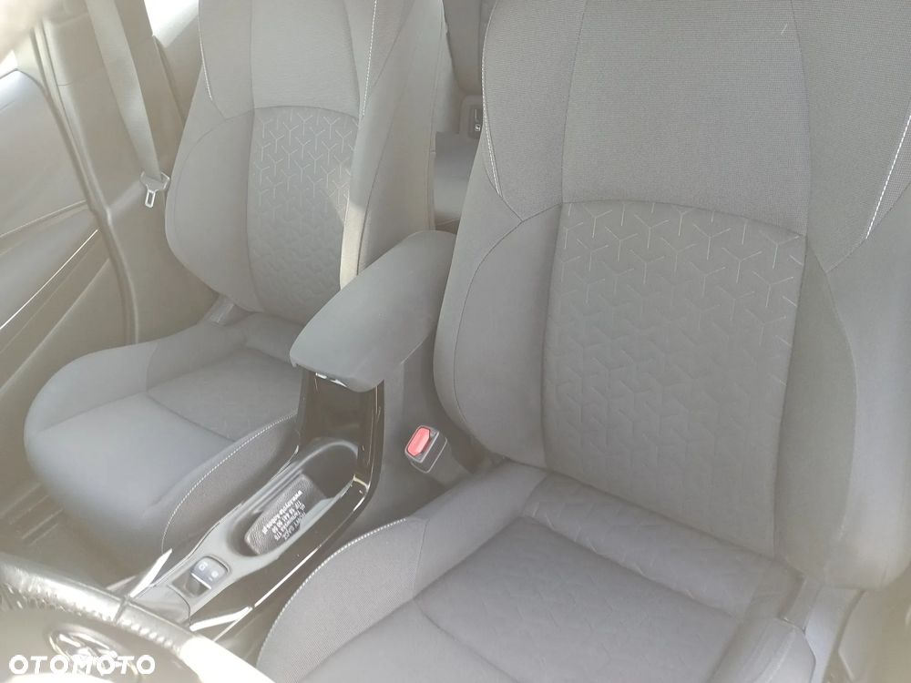 Toyota Corolla - 4
