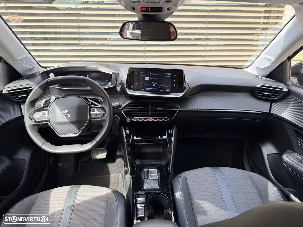 Peugeot 208 1.2 PureTech Allure Pack EAT8 - 6