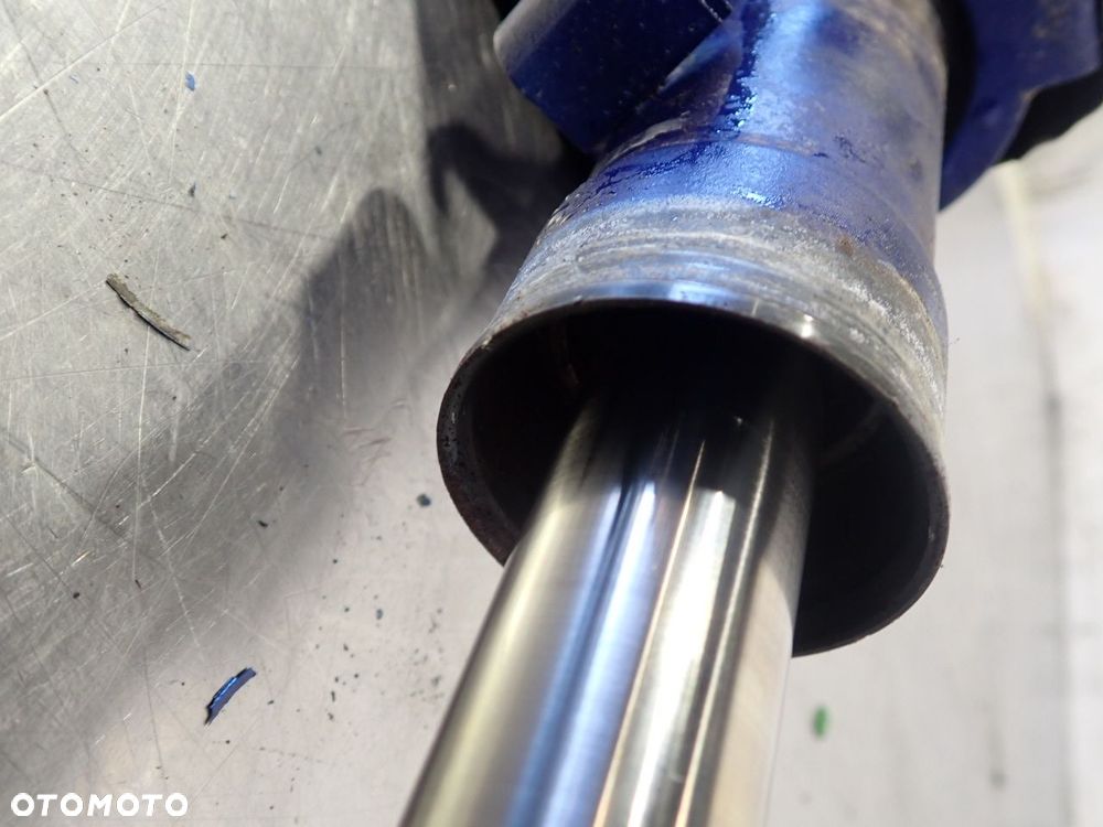 MAGLOWNICA ZE WSPOMAGANIEM RENAULT LAGUNA II - 11