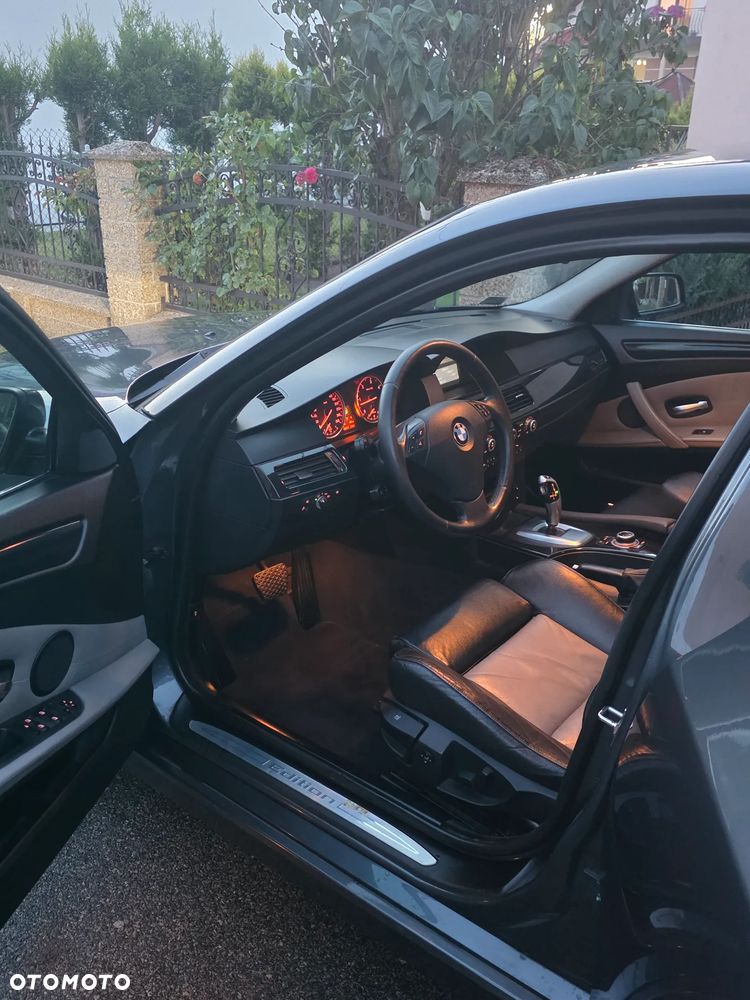BMW Seria 5 530d xDrive Edition Exclusive - 17