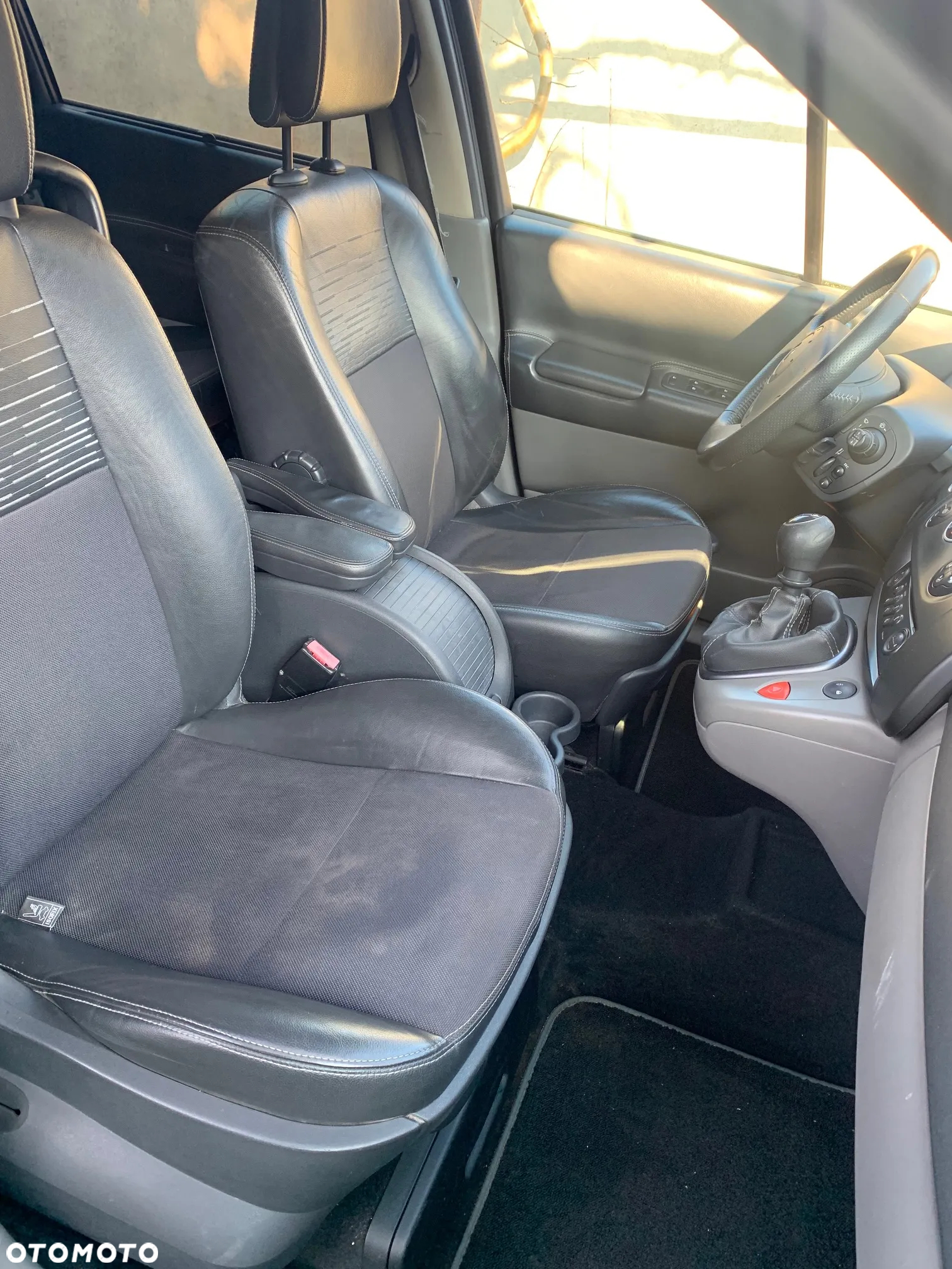 Renault Scenic 2.0T Exception - 23