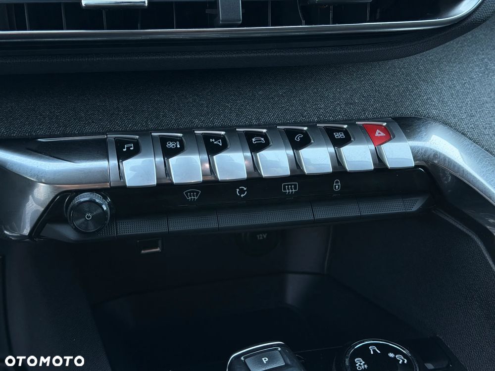 Peugeot 5008 2.0 BlueHDi Allure Pack S&S EAT8 - 19