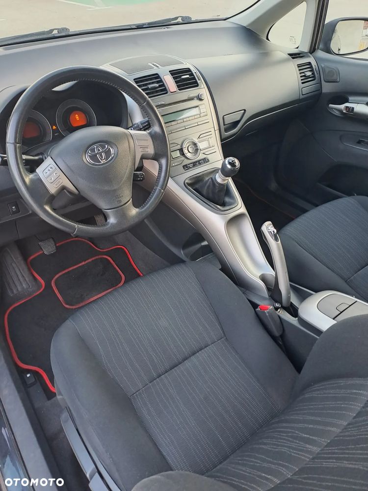 Toyota Auris 2.0 D-4D - 8