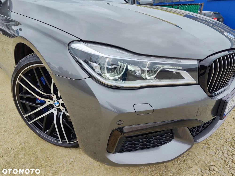 BMW Seria 7 740d xDrive sport - 39