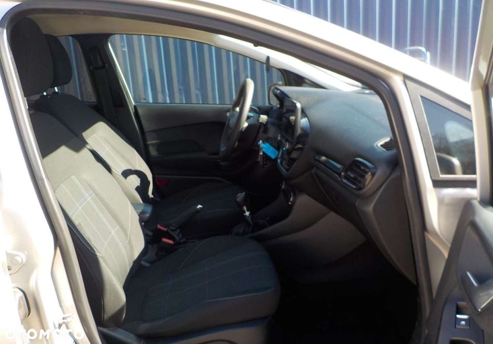 Ford Fiesta - 19