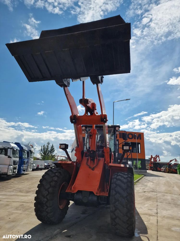 Hitachi ZW220-6, cupa 3,5mc, 2018, 10.546h, produs in JAPONIA, Anv 23,5R25 80% ok, Masa operationala 20 tone, camera luat vederi spate, consum mediu 10,5l/ora, Stare foarte buna, posibilitate leasing 3 ani, AC Climatronic, computer in PROMOTIE 53.900 EUR+Tva - 26