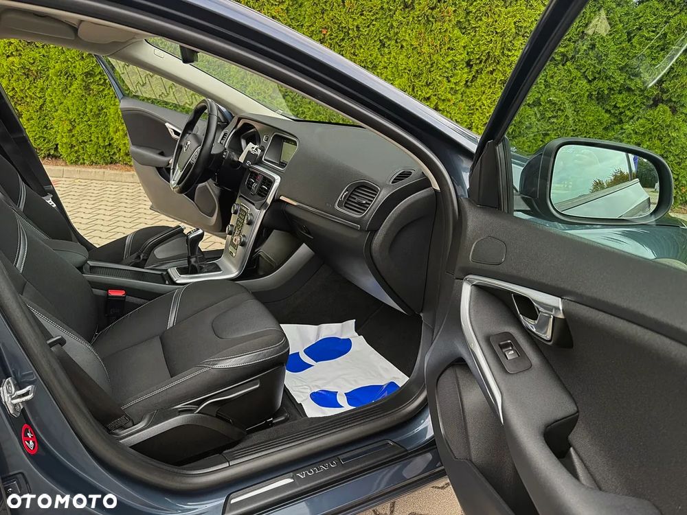 Volvo V40 D2 Summum - 17