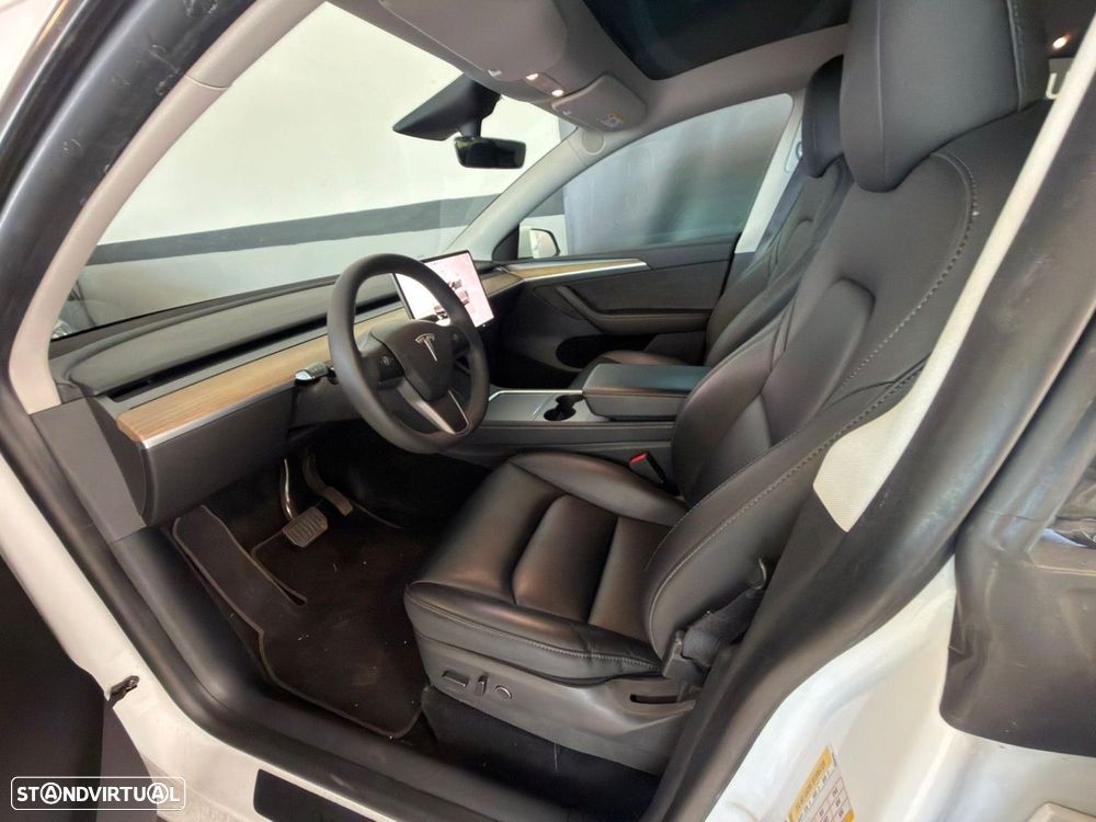 Tesla Model Y Tração Traseira - 4
