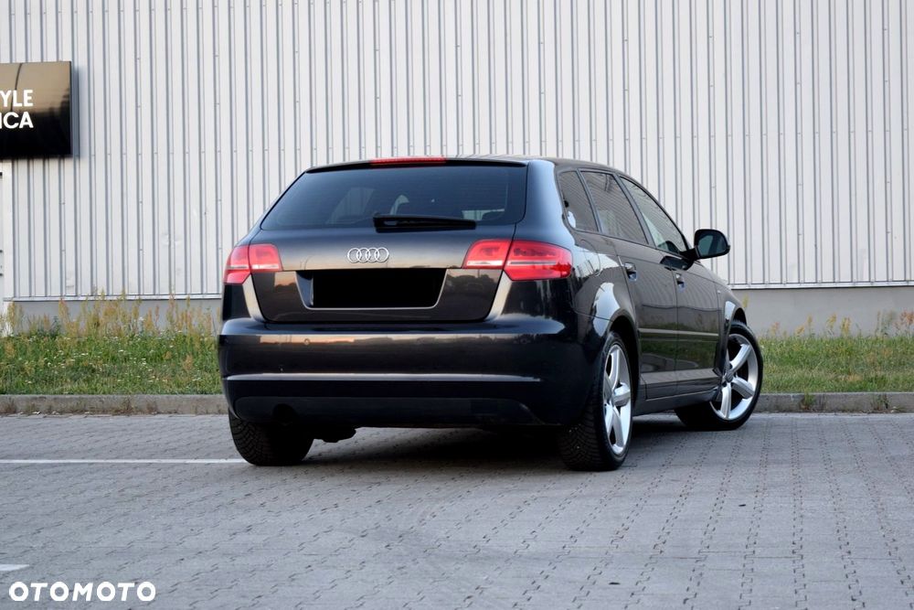 Audi A3 Sportback 1.6 S line Sportpaket (plus) - 9