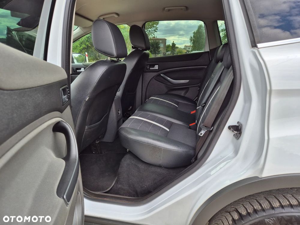 Ford Kuga 2.0 TDCi 2x4 Trend - 8