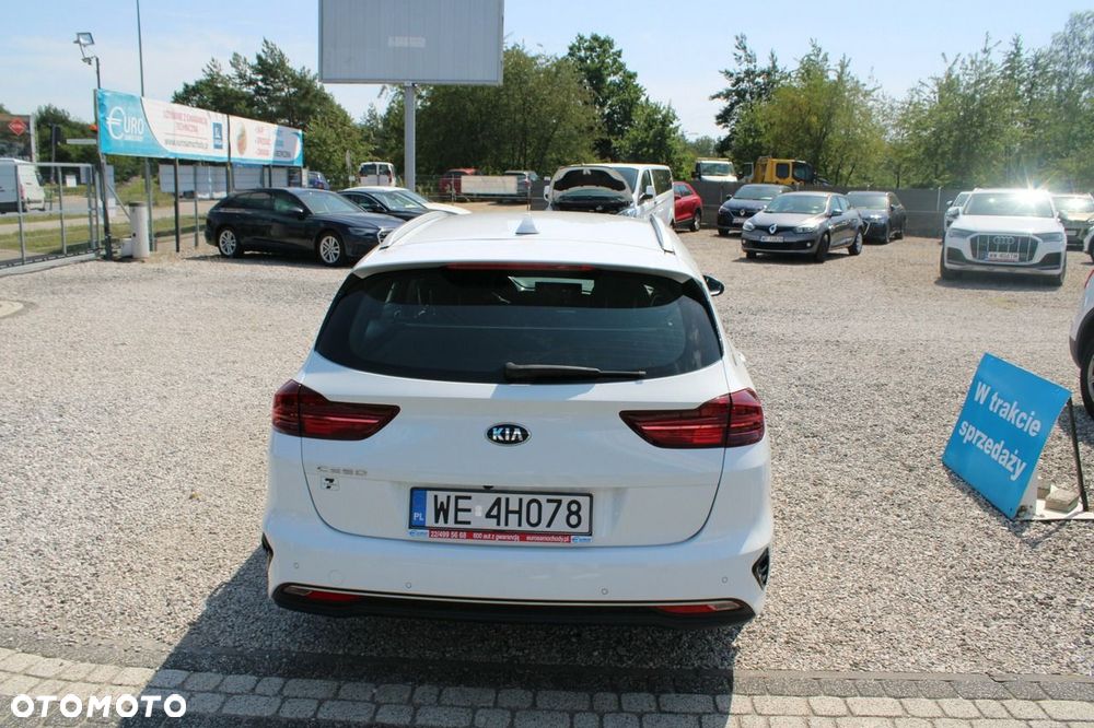 Kia Ceed - 7