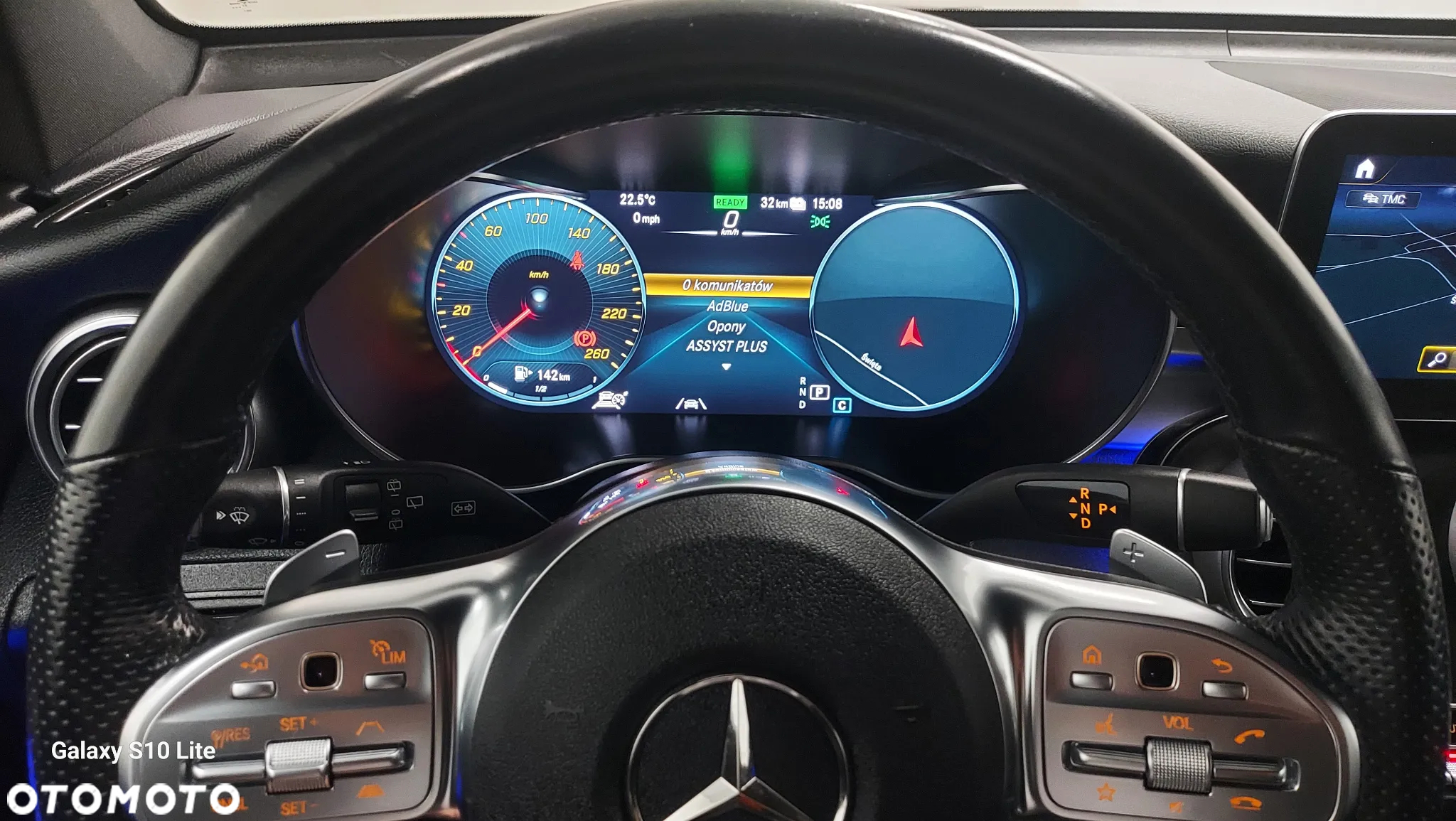 Mercedes-Benz GLC 220 d 4Matic 9G-TRONIC AMG Line Plus - 32