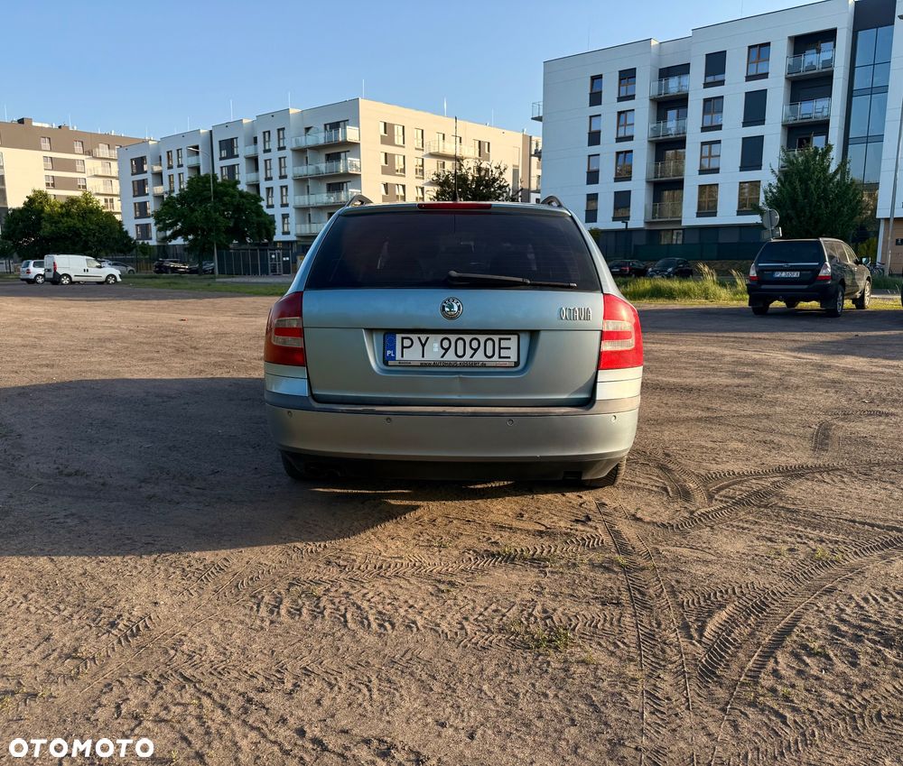Skoda Octavia 2.0 FSI Elegance - 4