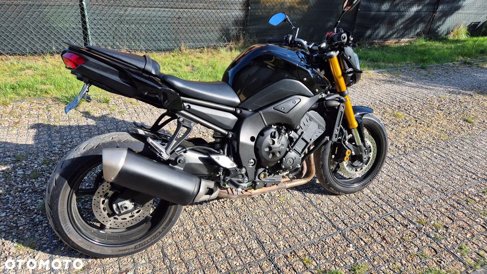 Yamaha FZ8 - 3