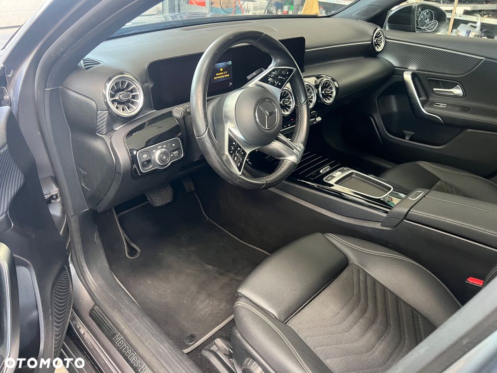 Mercedes-Benz Klasa A 200 d 8G-DCT Special Edition - 5