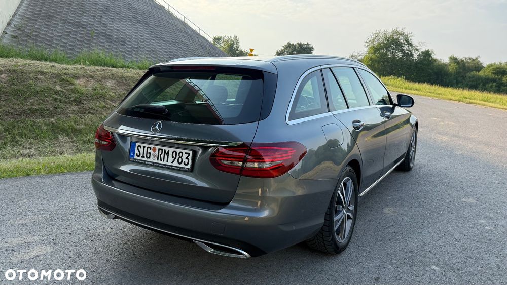 Mercedes-Benz Klasa C 200 d 9G-TRONIC - 32