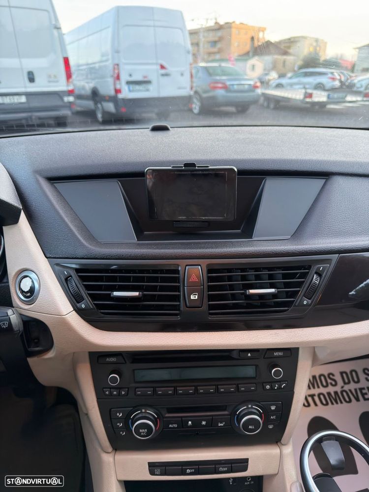 BMW X1 16 d sDrive - 27