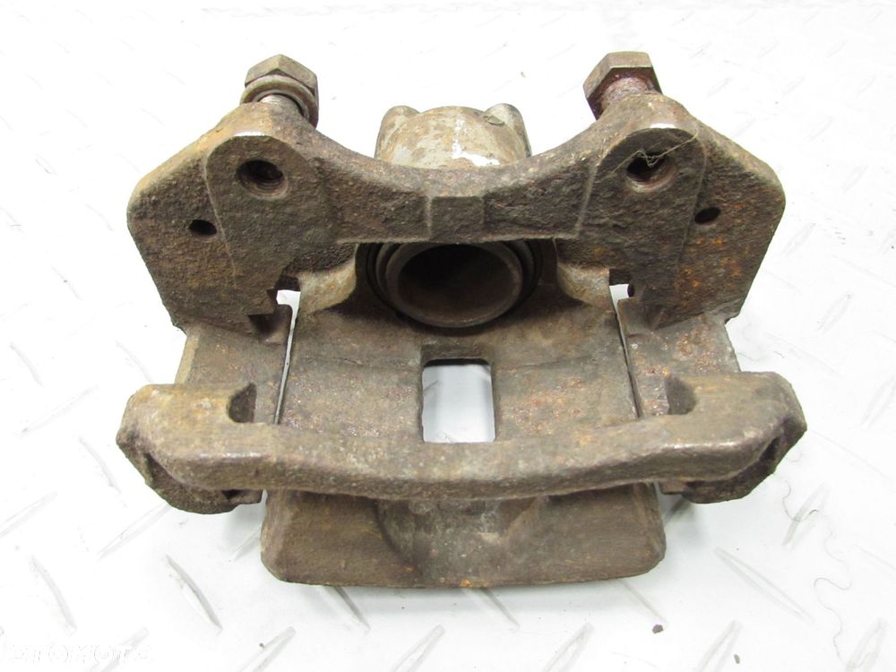 MITSUBISHI CANTER FUSO 7C 9C 13-22 3.0 E6 ZACISK HAMULCOWY TYL PRAWY 17R - 6
