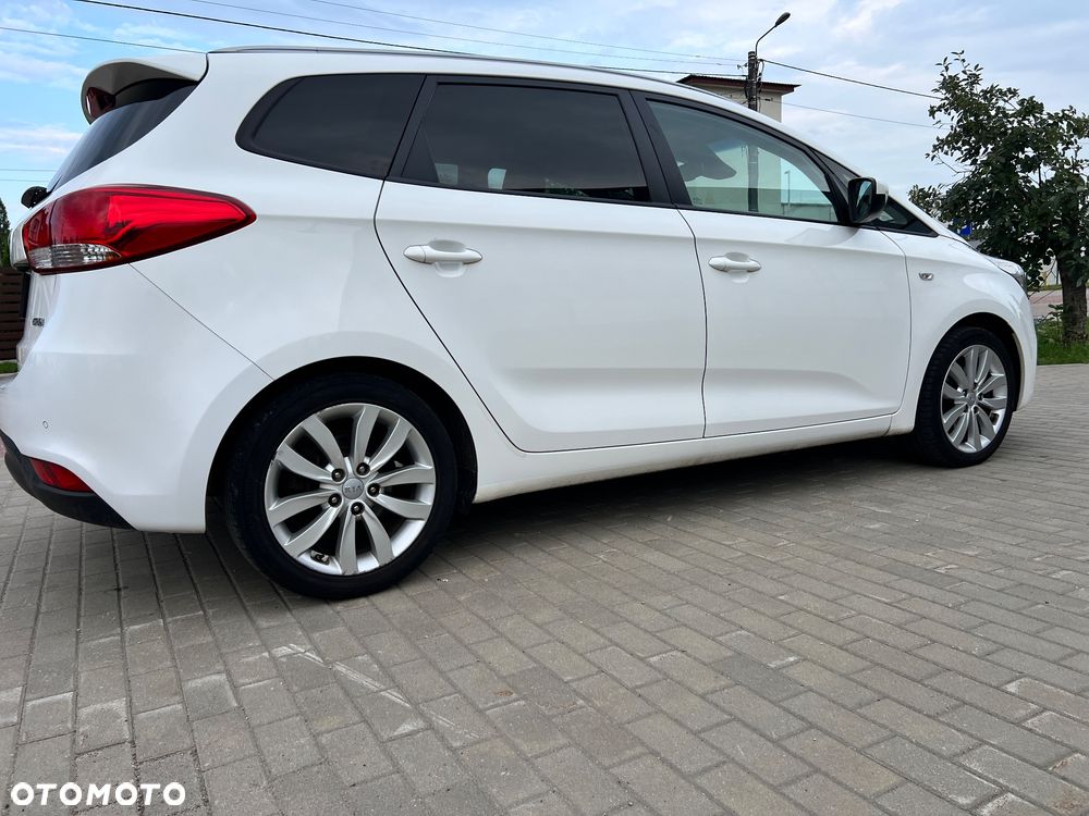 Kia Carens 1.7 CRDi Spirit - 24