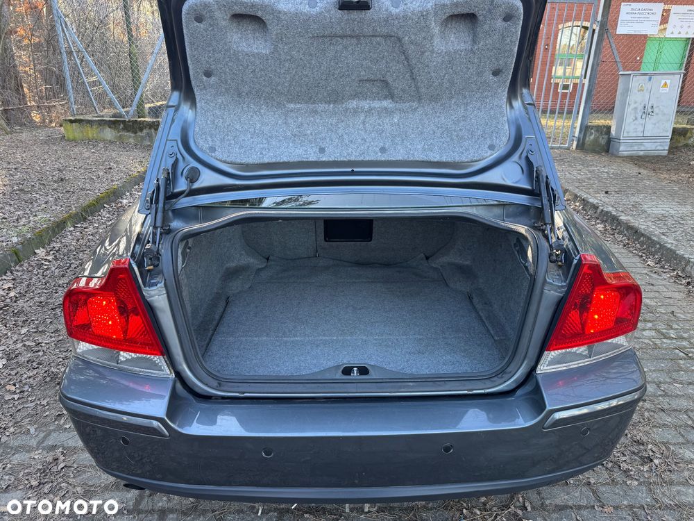 Volvo S60 2.4D Momentum - 20