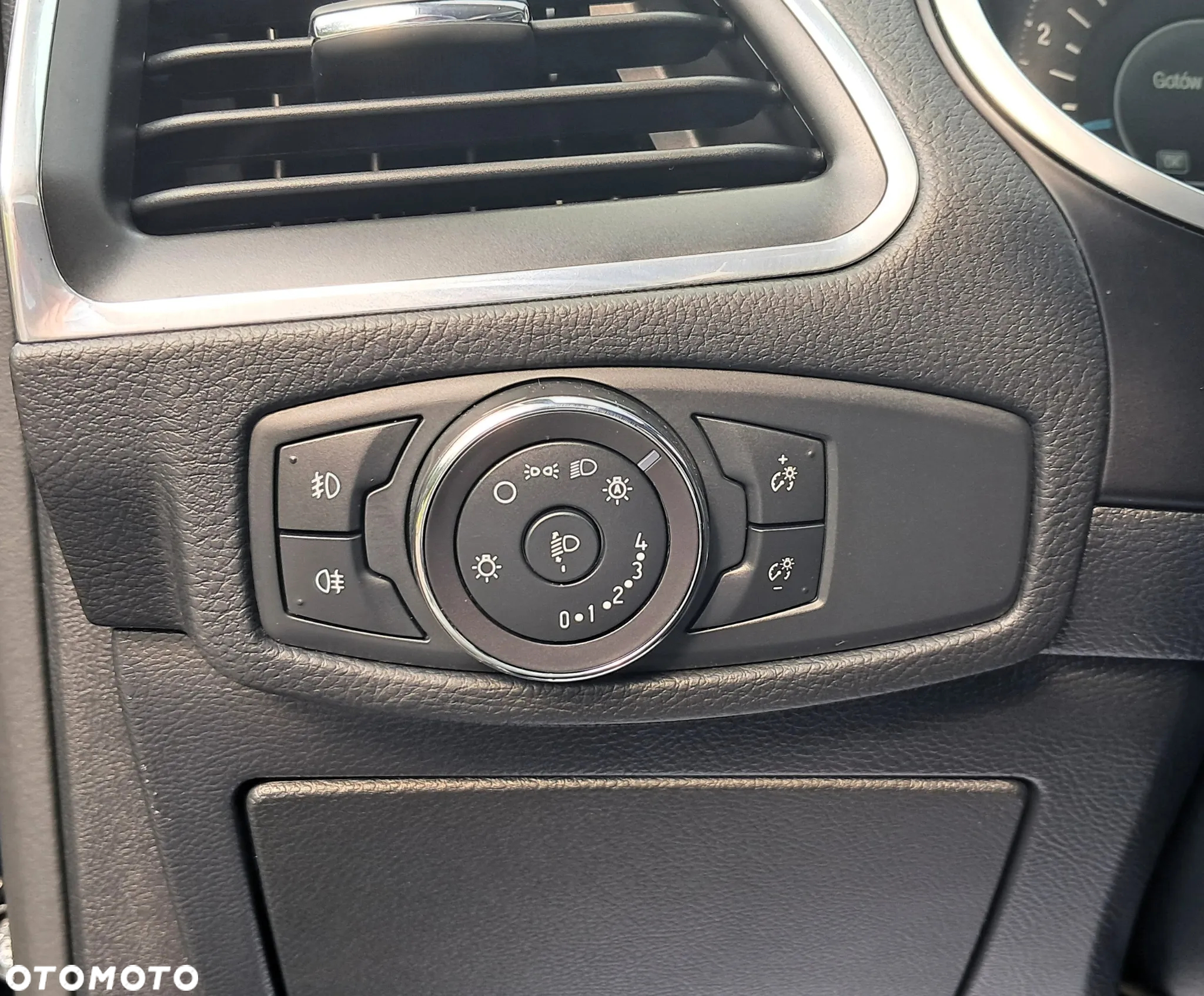 Ford Galaxy 2.0 TDCi Titanium - 29