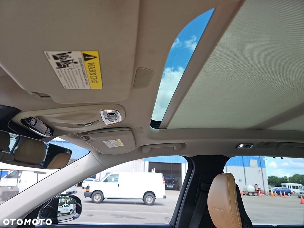 Volvo XC 90 - 19