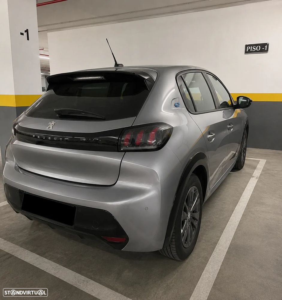 Peugeot 208 - 3