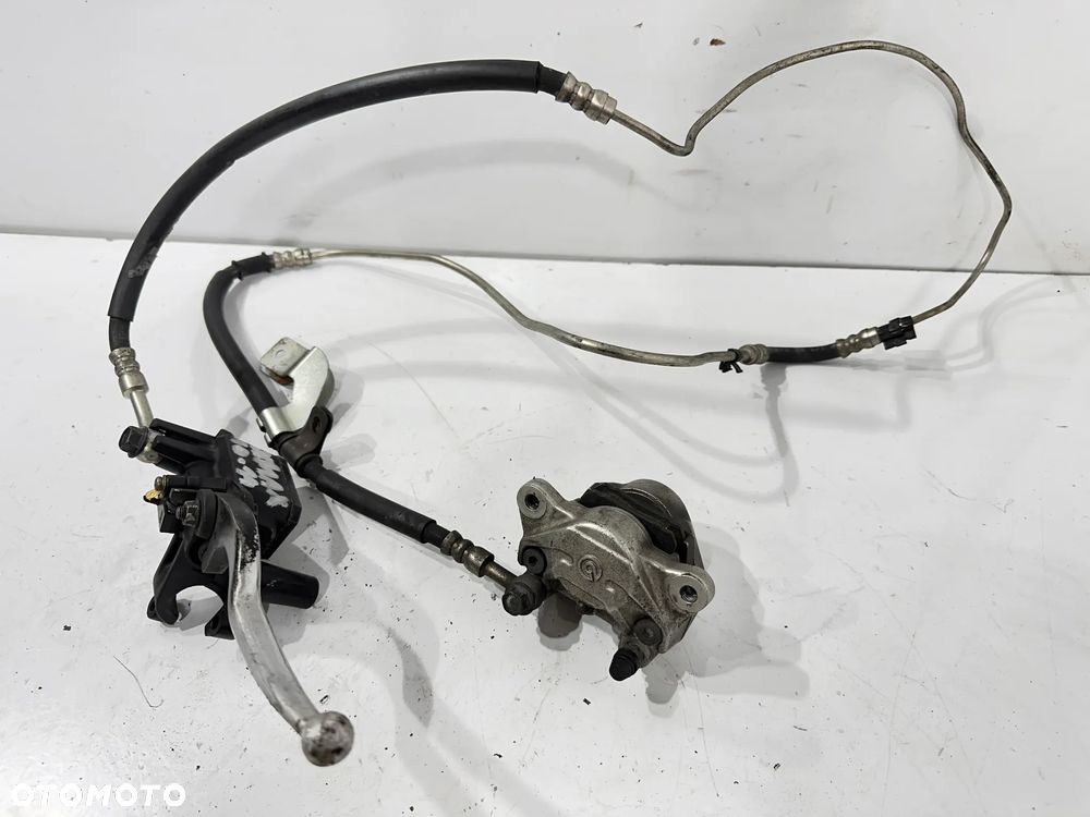 Zacisk pompa tył Yamaha X MAX X-MAX 125 10-14r. - 1