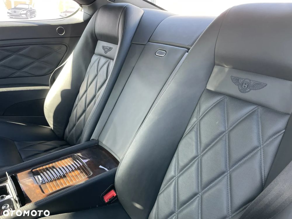 Bentley Continental GT - 15