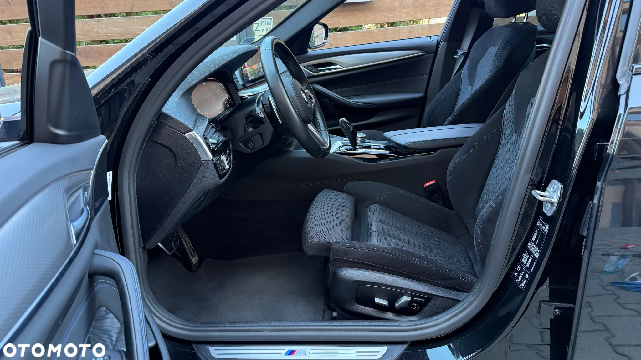 BMW Seria 5 520d xDrive M Sport sport - 16