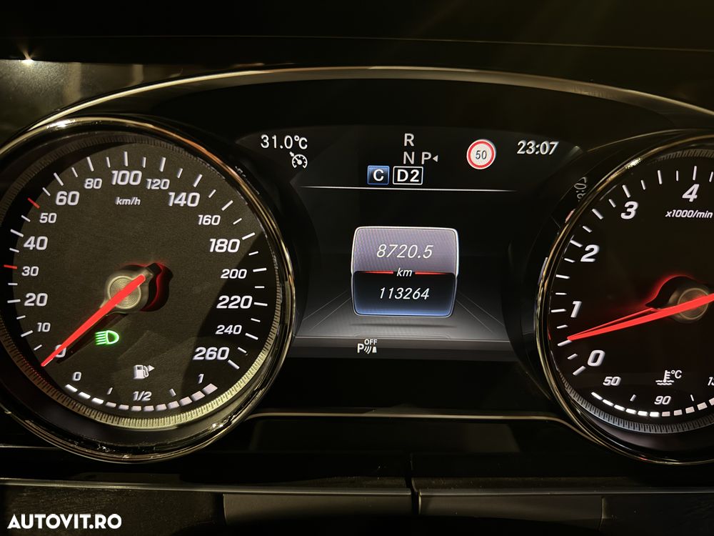 Mercedes-Benz E 300 9G-TRONIC AMG Line - 13