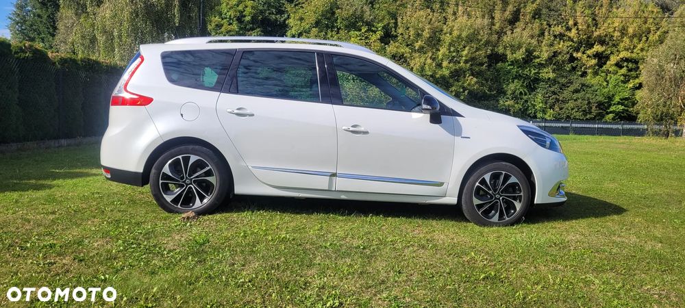 Renault Grand Scenic - 13